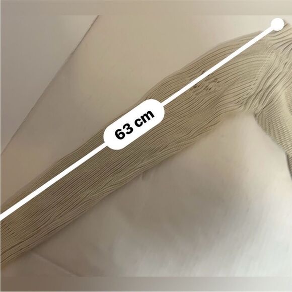 New Vintage Havana Oatmeal Women's Cold Shoulder Distressed Sweater size Small - Picture 13 of 13